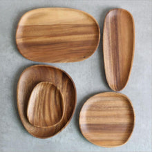 Load image into Gallery viewer, Irregular Oval Wooden Platter
